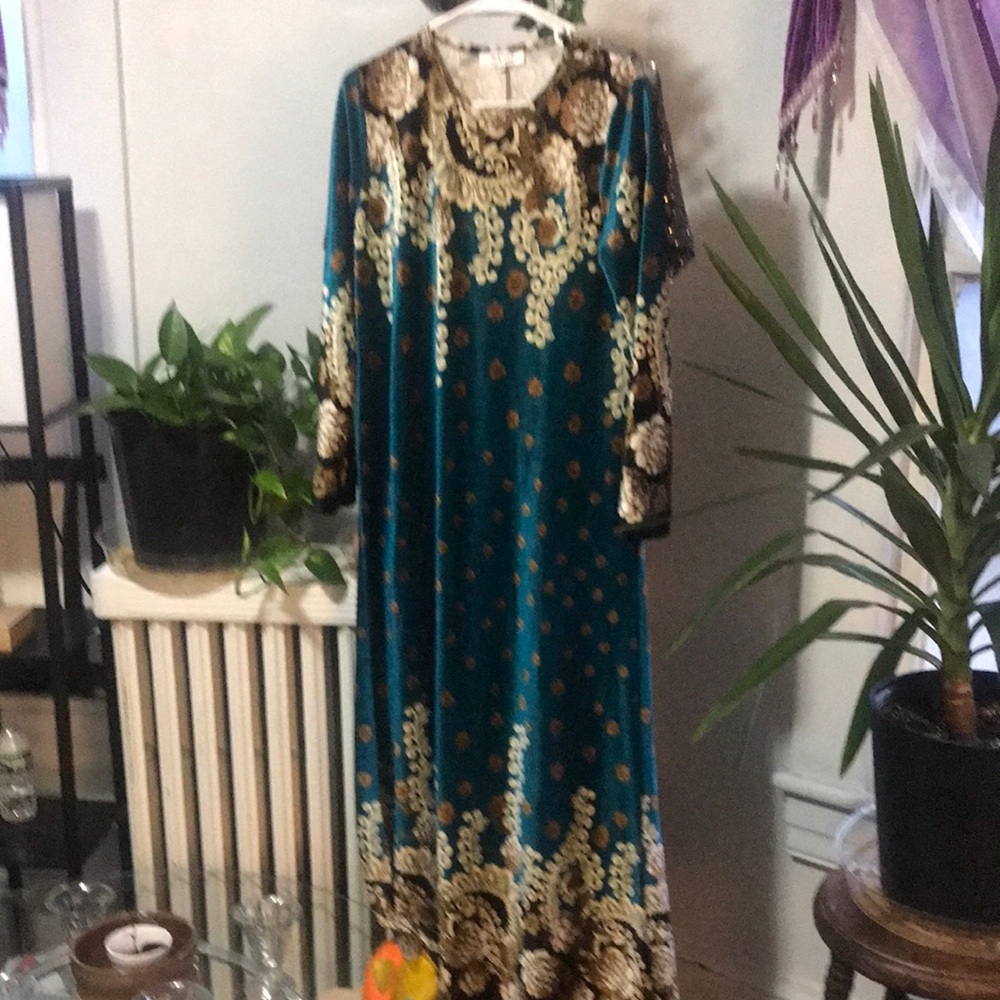 Elegant Teal and Gold Women's Dress